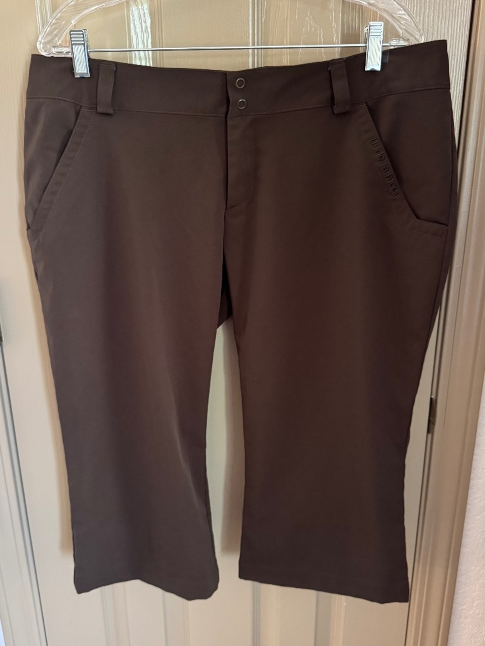 New Under Armour brown capri pants Sz 14